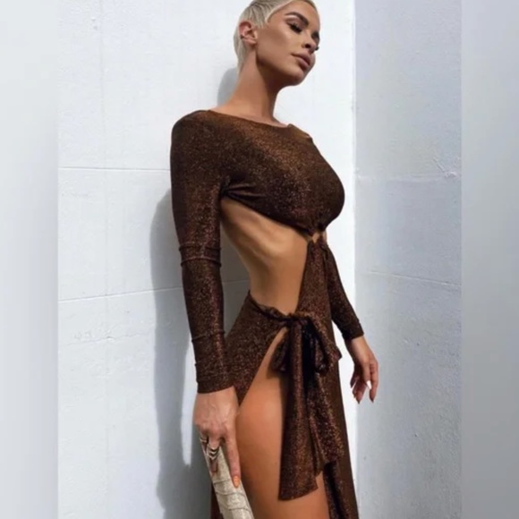 Meshki Christina Backless Maxi Dress – Elegant & Sultry! ✨ - Picture 3 of 4